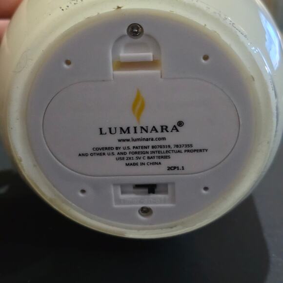 Luminara Chardonnay Flameless Candle NWT - Picture 2 of 2